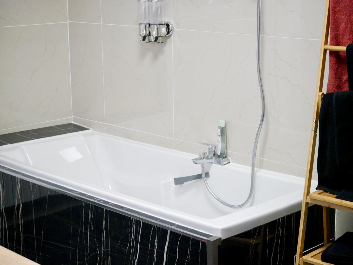 Le Nid Douillet De Sarreguemines Apartment Bagian luar foto